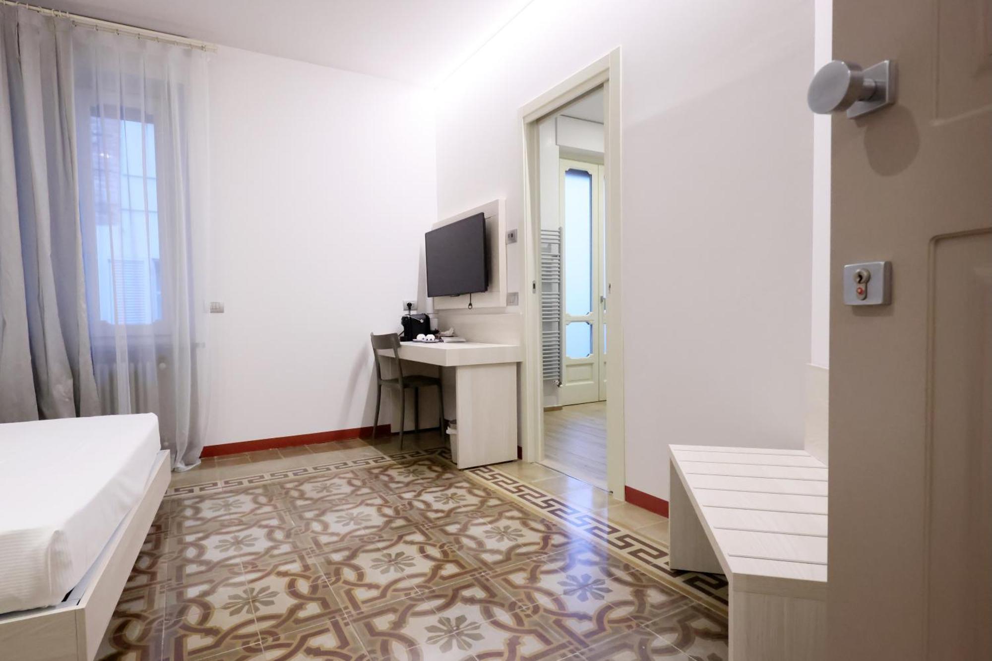 Palazzo Belli Bed and Breakfast Alba  Exteriör bild